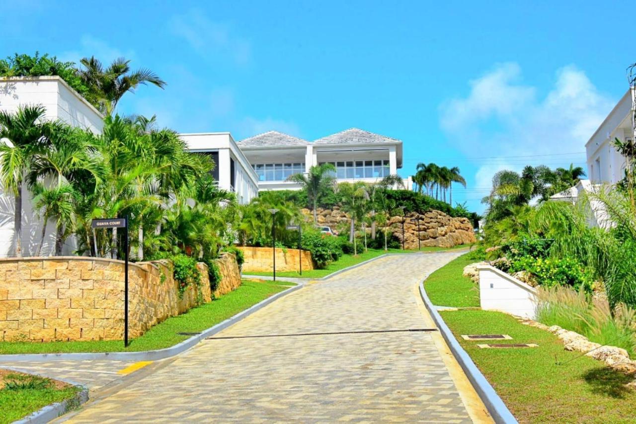 Westmoreland Hills - Mount Standfast - St James - Full Gym Membership Saint James Buitenkant foto